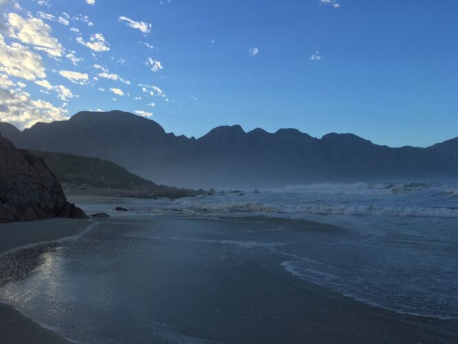 Waking up on Kogel Bay